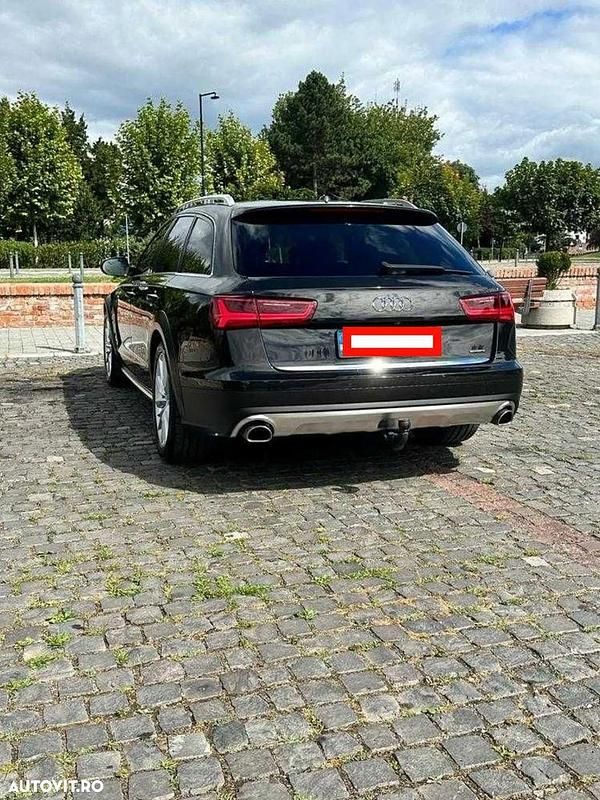 Second-hand Audi A6 Allroad Sport 320 CP (235 kW) 2015 Culoaremaro Break