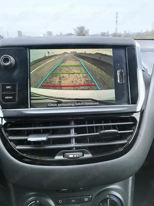 Second-hand Peugeot 208 82 CP (60 kW) 2016 Alb Hatchback