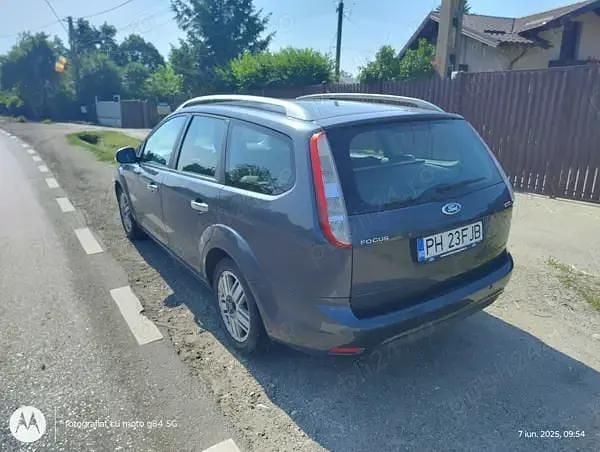 Utilizat 2010 Ford Focus Monovolum | 2.500 EUR (Preț OK) - Imagine 1/4