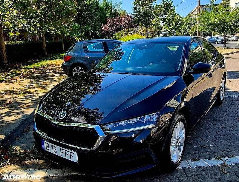 Negru Utilizat 2023 Skoda Octavia Style Berlinǎ | 19.800 EUR (Preț OK) - Imagine 1/4
