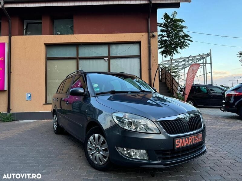 Gri Utilizat 2011 Skoda Fabia GreenLine Break | 3.290 EUR (Preț OK) - Imagine 1/4