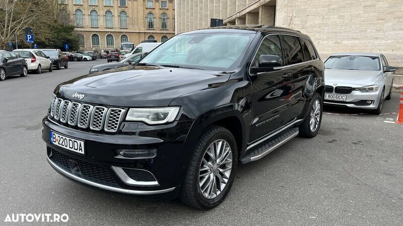 Negru Utilizat 2017 Jeep Grand Cherokee Summit SUV | 27.370 EUR - Imagine 1/4