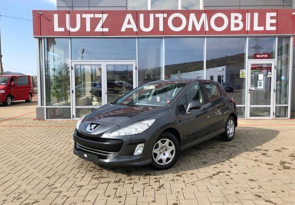 Argintiu Utilizat 2010 Peugeot 308 Tendance Coupe | 5.200 EUR - Imagine 1/4