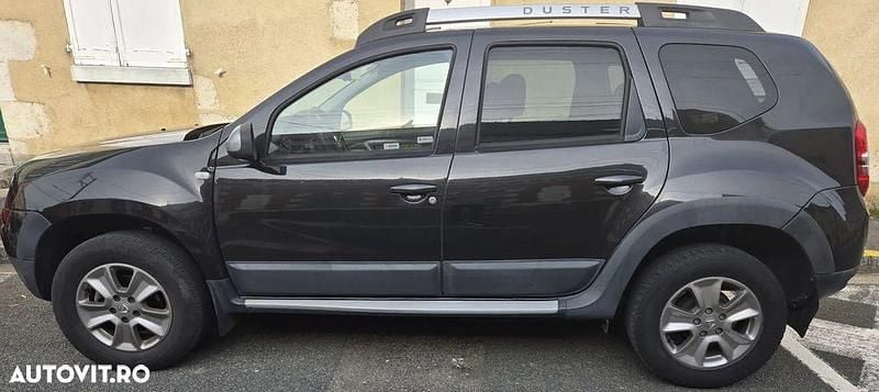 Culoarenegru Utilizat 2017 Dacia Duster SUV | 8.500 EUR (Preț bun) - Imagine 1/4