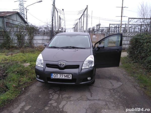Second-hand Toyota Corolla Verso 129 CP (94 kW) 2009 Gri Monovolum