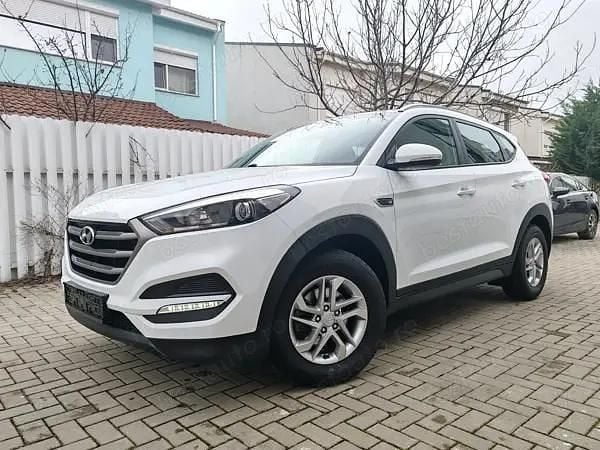 Alb Second-hand 2016 Hyundai Tucson SUV | 10.800 EUR (Preț bun) - Imagine 1/4