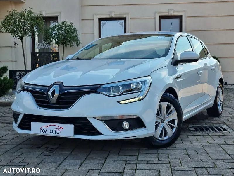 Culoarealb Utilizat 2017 Renault Mégane IV Business Hatchback | 7.720 EUR (Preț OK) - Imagine 1/4