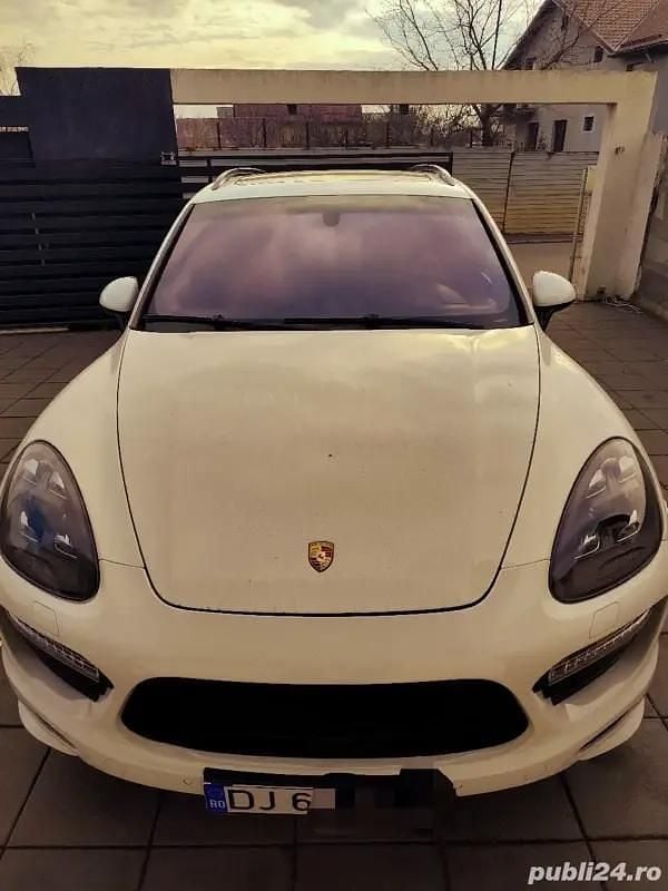 Second-hand Porsche Cayenne 245 CP (180 kW) 2012 SUV