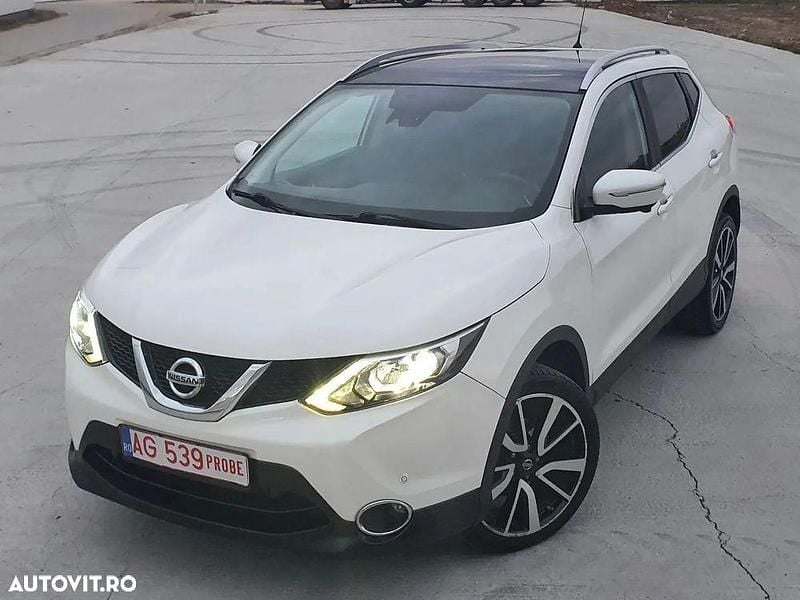 Culoarealb Utilizat 2015 Nissan Qashqai Tekna SUV | 10.450 EUR (Preț OK) - Imagine 1/4