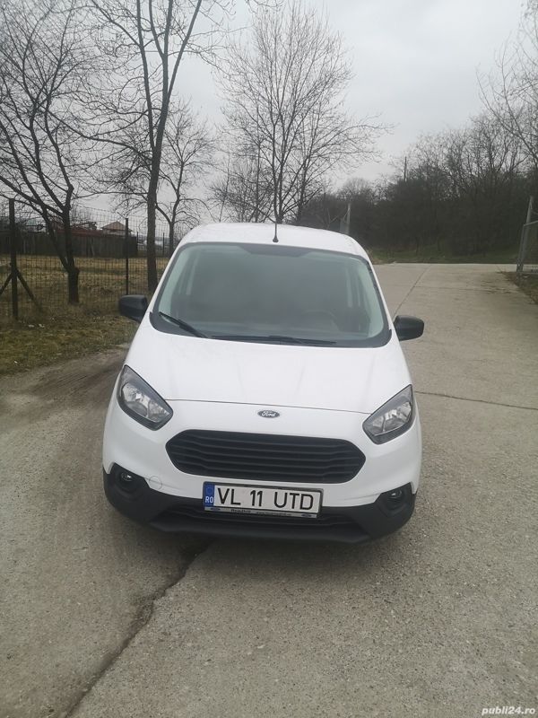 Second-hand Ford Courier 100 CP (73 kW) 2019 Alb Monovolum