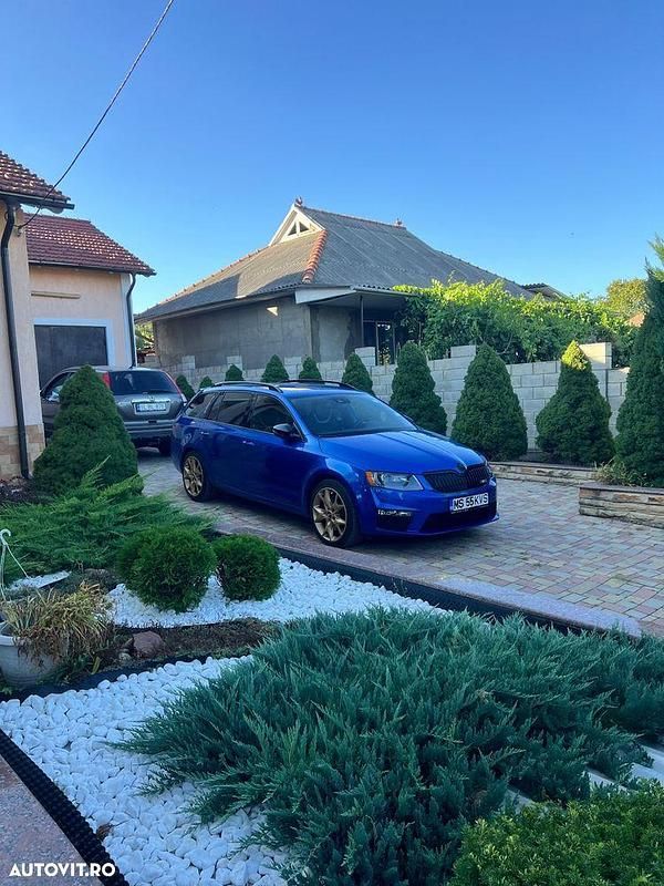 Culoarealbastru Utilizat 2014 Skoda Octavia RS Break | 7.500 EUR (Preț OK) - Imagine 1/4