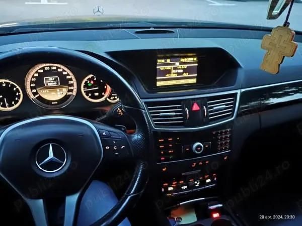 Utilizat 2012 Mercedes E220 Break | 8.500 EUR (Scump) - Imagine 1/4