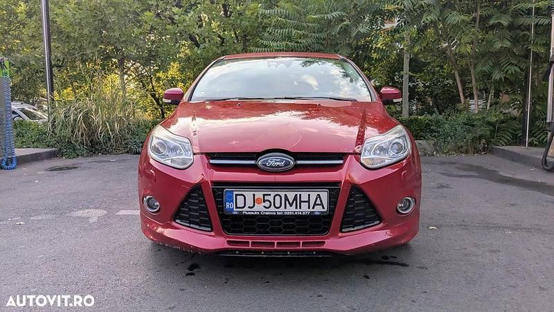 Culoarerosu Utilizat 2014 Ford Focus Coupe | 9.150 EUR (Scump) - Imagine 1/4