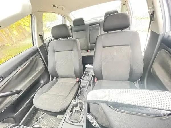 Utilizat 2004 VW Passat Berlinǎ | 1.250 EUR (Preț bun) - Imagine 1/4