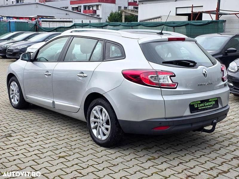 Second-hand Renault Mégane GrandTour Initiale Paris 110 CP (80 kW) 2014 Culoareargint Break