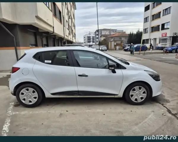 Utilizat 2015 Renault Clio IV | 5.300 EUR (Preț OK) - Imagine 1/4