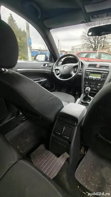 Second-hand 2005 Skoda Octavia Berlinǎ | 2.000 EUR (Preț OK) - Imagine 1/4