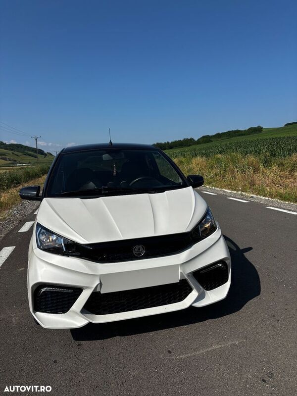 Alb Utilizat 2021 Aixam City Hatchback | 10.999 EUR - Imagine 1/4