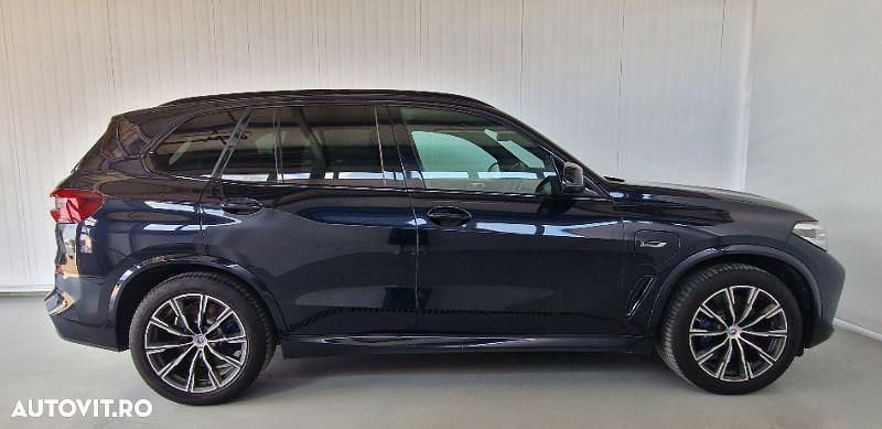Second-hand BMW X5 Comfort Edition 394 CP (289 kW) 2022 Culoarenegru SUV