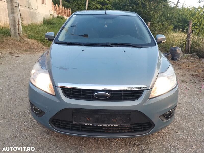 Gri Utilizat 2008 Ford Focus Break | 1.999 EUR (Preț OK) - Imagine 1/4