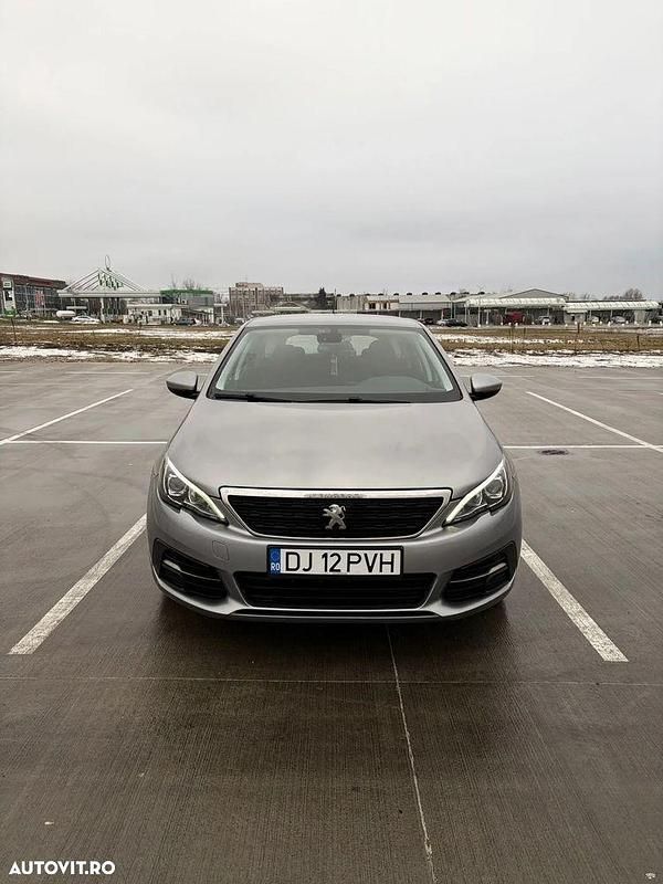 Second-hand Peugeot 308 Active 130 CP (95 kW) 2018 Culoareargint Break