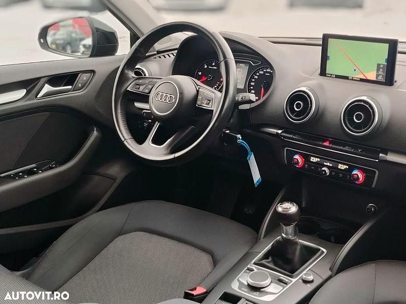 Second-hand Audi A3 S-Line 110 CP (80 kW) 2016 Culoarenegru