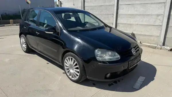 Utilizat 2004 VW Golf V Hatchback | 2.500 EUR (Preț OK) - Imagine 1/4