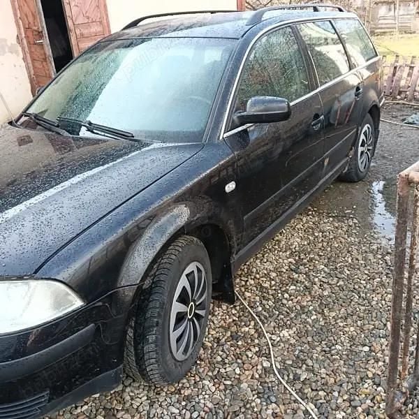 Second-hand VW Passat 131 CP (96 kW) 2003 Berlinǎ