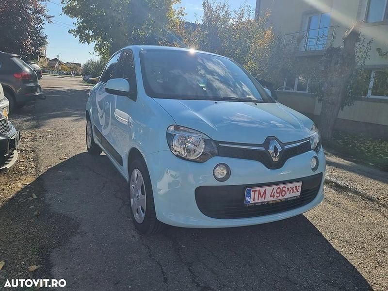 Second-hand Renault Twingo Liberty 69 CP (50 kW) 2016 Culoarealb Hatchback