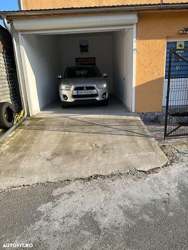 Culoareargint Utilizat 2014 Mitsubishi ASX Comfort Edition SUV | 9.000 EUR (Preț OK) - Imagine 1/4