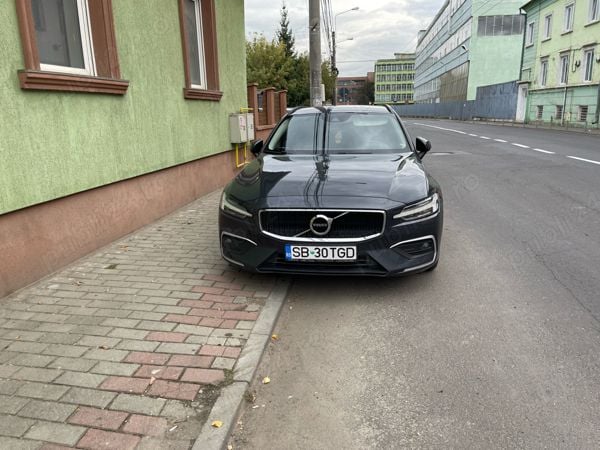 Utilizat 2019 Volvo V60 Break | 17.500 EUR - Imagine 1/4