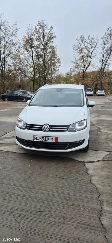 Culoarealb Utilizat 2017 VW Sharan Sound Monovolum | 16.500 EUR (Puțin scump) - Imagine 1/4