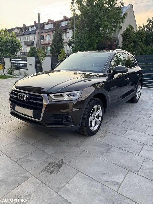 Culoaremaro Second-hand 2019 Audi Q5 Sport SUV | 21.800 EUR (Super Preț) - Imagine 1/4