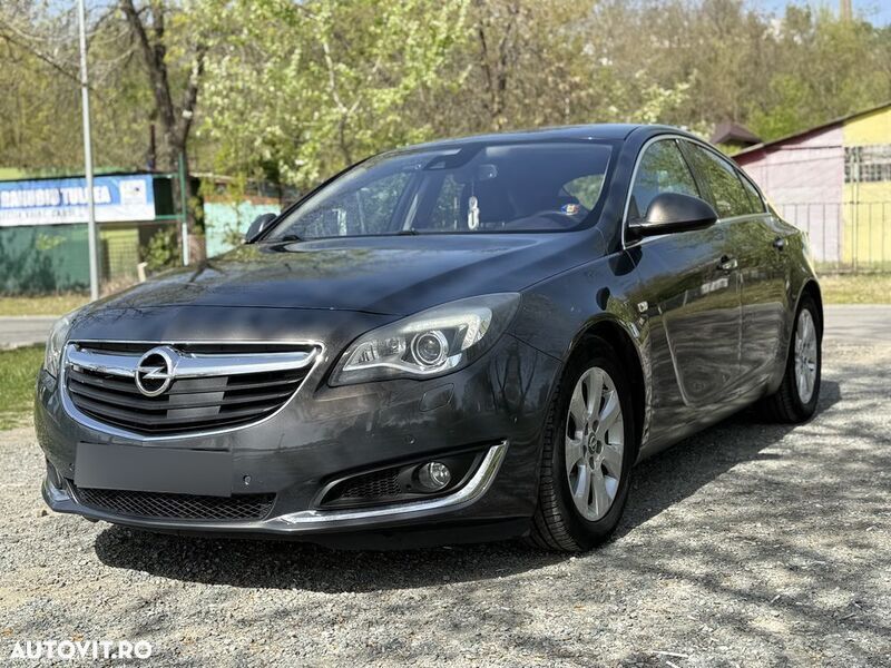 Gri Utilizat 2015 Opel Insignia Berlinǎ | 7.000 EUR (Preț bun) - Imagine 1/4