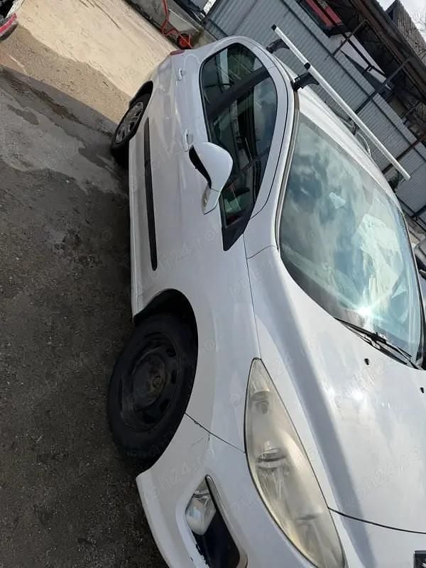 Second-hand Peugeot 308 92 CP (67 kW) 2012 Berlinǎ