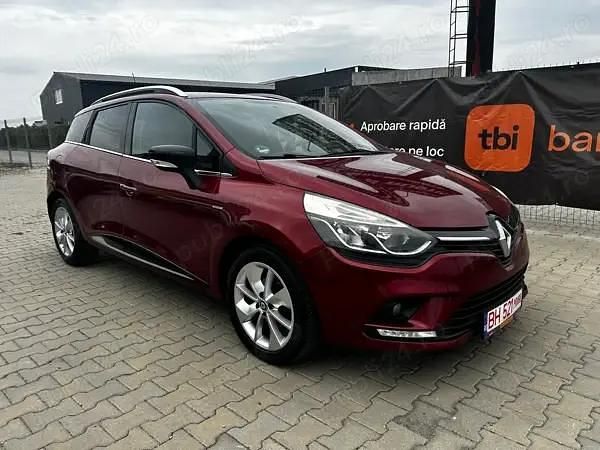 Second-hand Renault Clio GrandTour Night&Day 90 CP (66 kW) 2016 Rosu Break