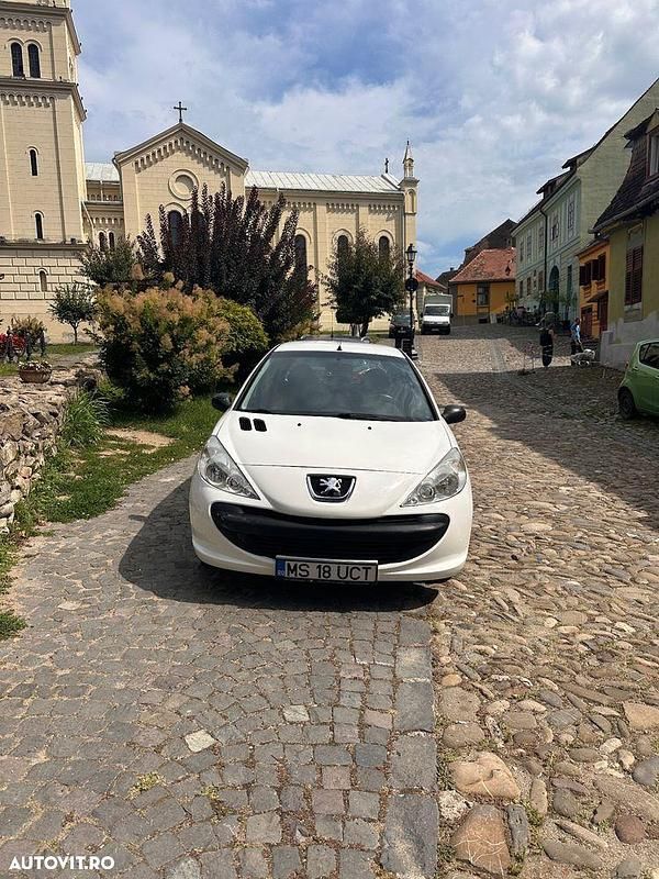 Culoarealb Utilizat 2010 Peugeot 206 Berlinǎ | 2.900 EUR - Imagine 1/4