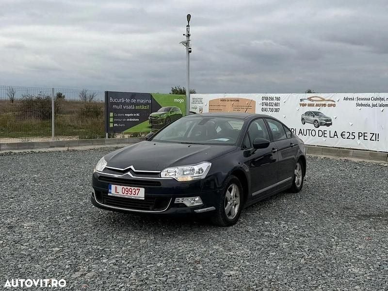 Culoarenegru Utilizat 2010 Citroën C5 Berlinǎ | 4.950 EUR (Preț OK) - Imagine 1/4