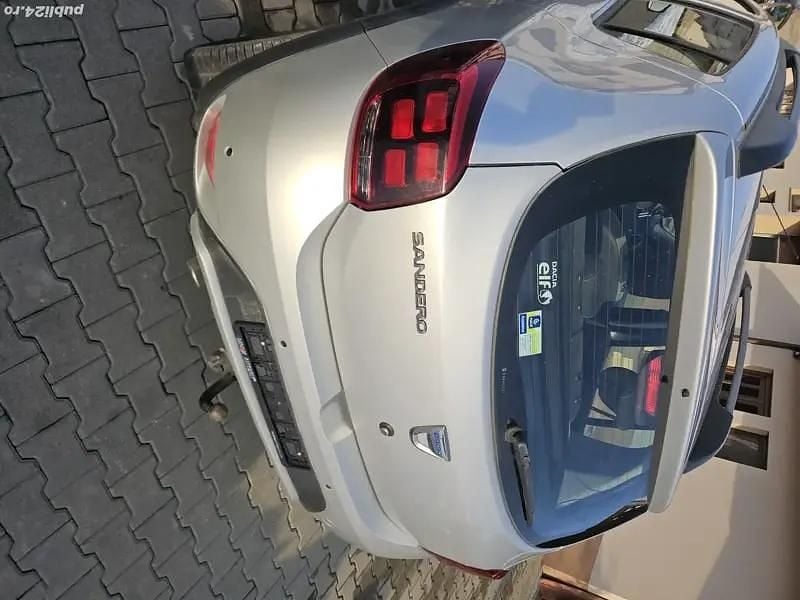 Second-hand Dacia Sandero Stepway 90 CP (66 kW) 2018 Gri Hatchback