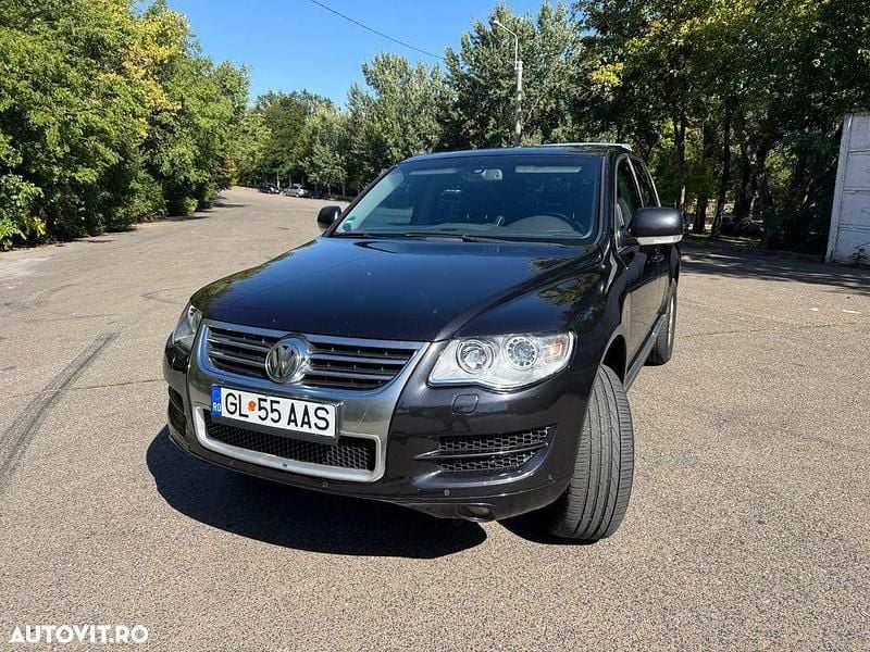 Culoarenegru Utilizat 2006 VW Touareg Individual SUV | 5.800 EUR (Preț OK) - Imagine 1/4
