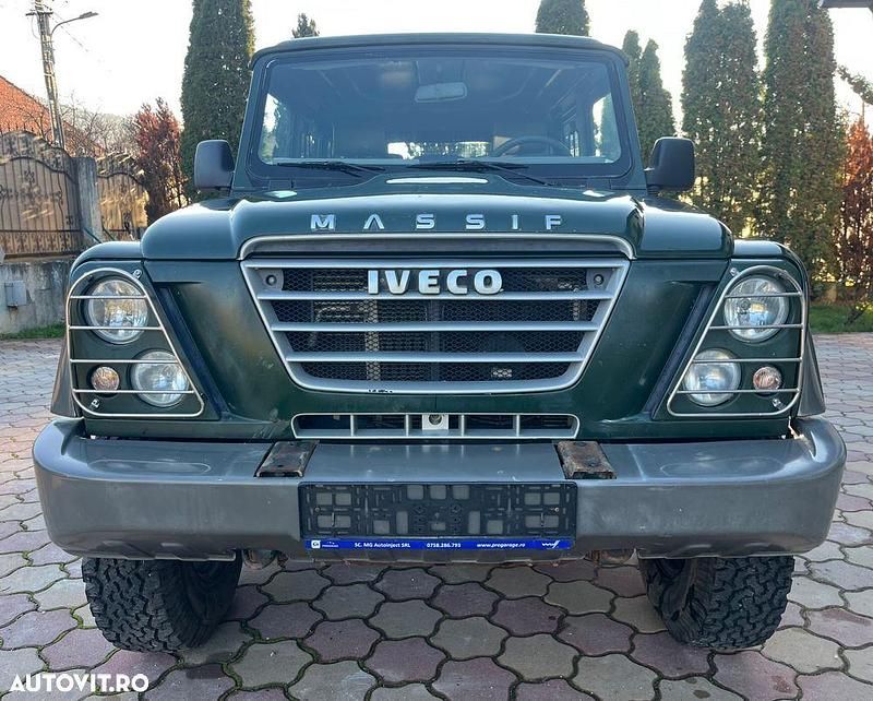Culoareverde Utilizat 2010 Iveco Massif SUV | 11.300 EUR - Imagine 1/4