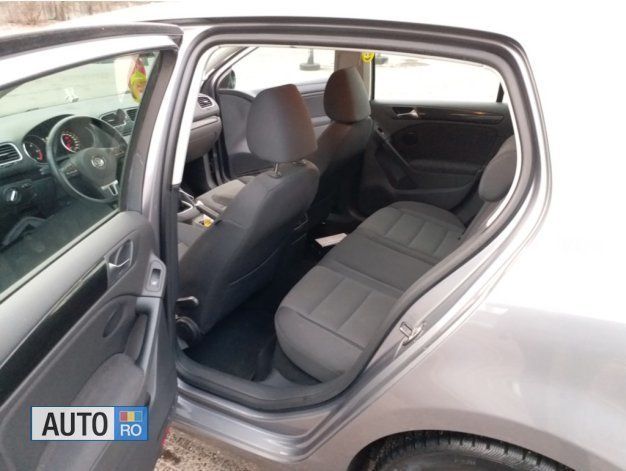 Second-hand VW Golf VI 105 CP (77 kW) 2011 Gri Hatchback