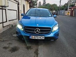 Mercedes GLA220