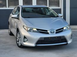 Toyota Auris Hybrid