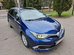 Toyota Auris Hybrid