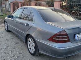 Mercedes C200