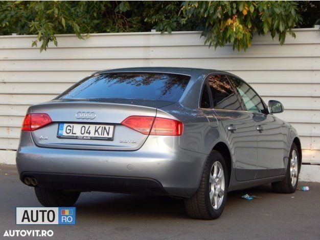 Second-hand Audi A4 Comfort 143 CP (105 kW) 2009 Argintiu Berlinǎ