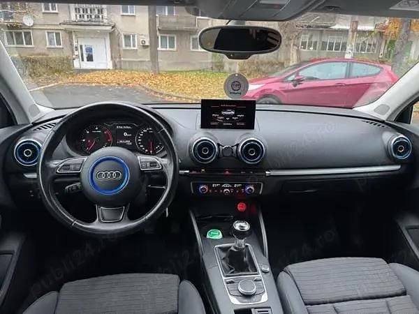 Second-hand Audi A3 150 CP (110 kW) 2014 Albastru Berlinǎ