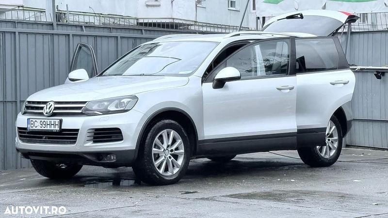 Culoaregri Utilizat 2013 VW Touareg SUV | 13.000 EUR (Preț OK) - Imagine 1/4