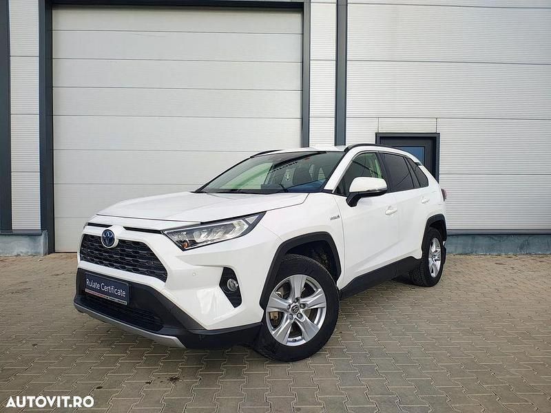 Culoarealb Second-hand 2021 Toyota RAV4 Hybrid SUV | 32.490 EUR (Preț OK) - Imagine 1/4